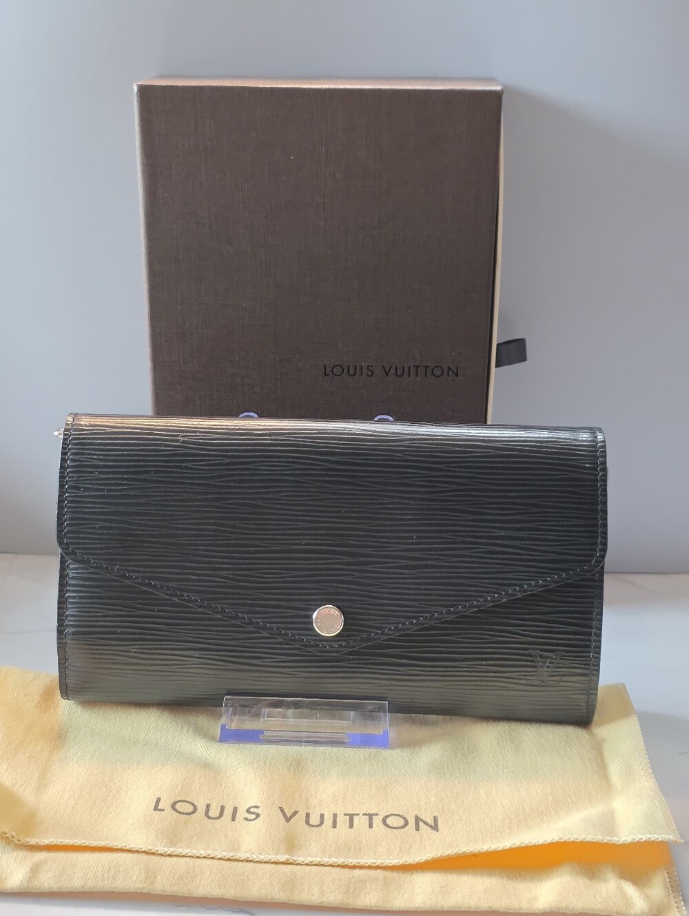 Louis Vuitton Black Epi Leather Sarah Wallet | Entrupy COA